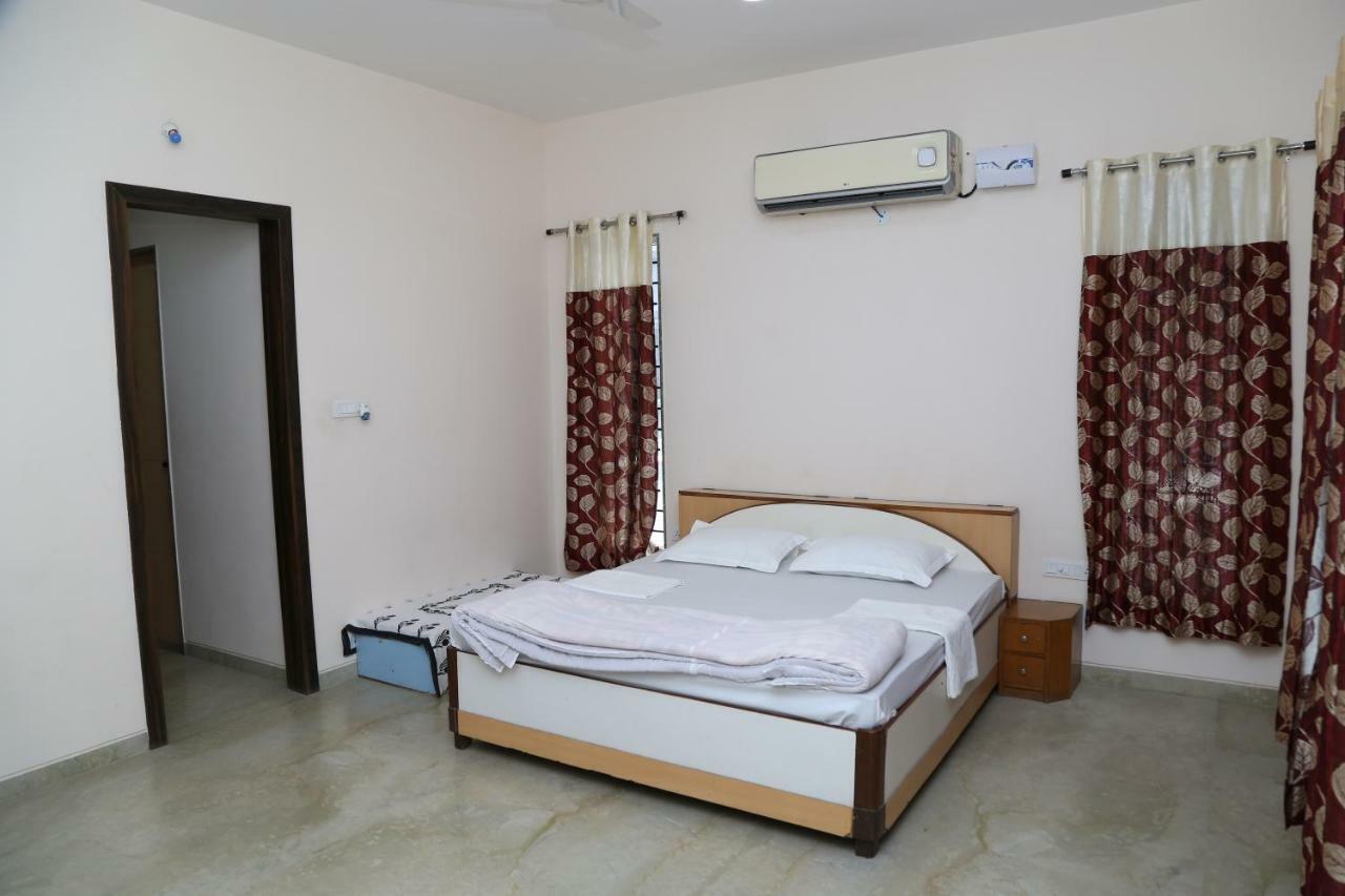 Maninder's * Indore